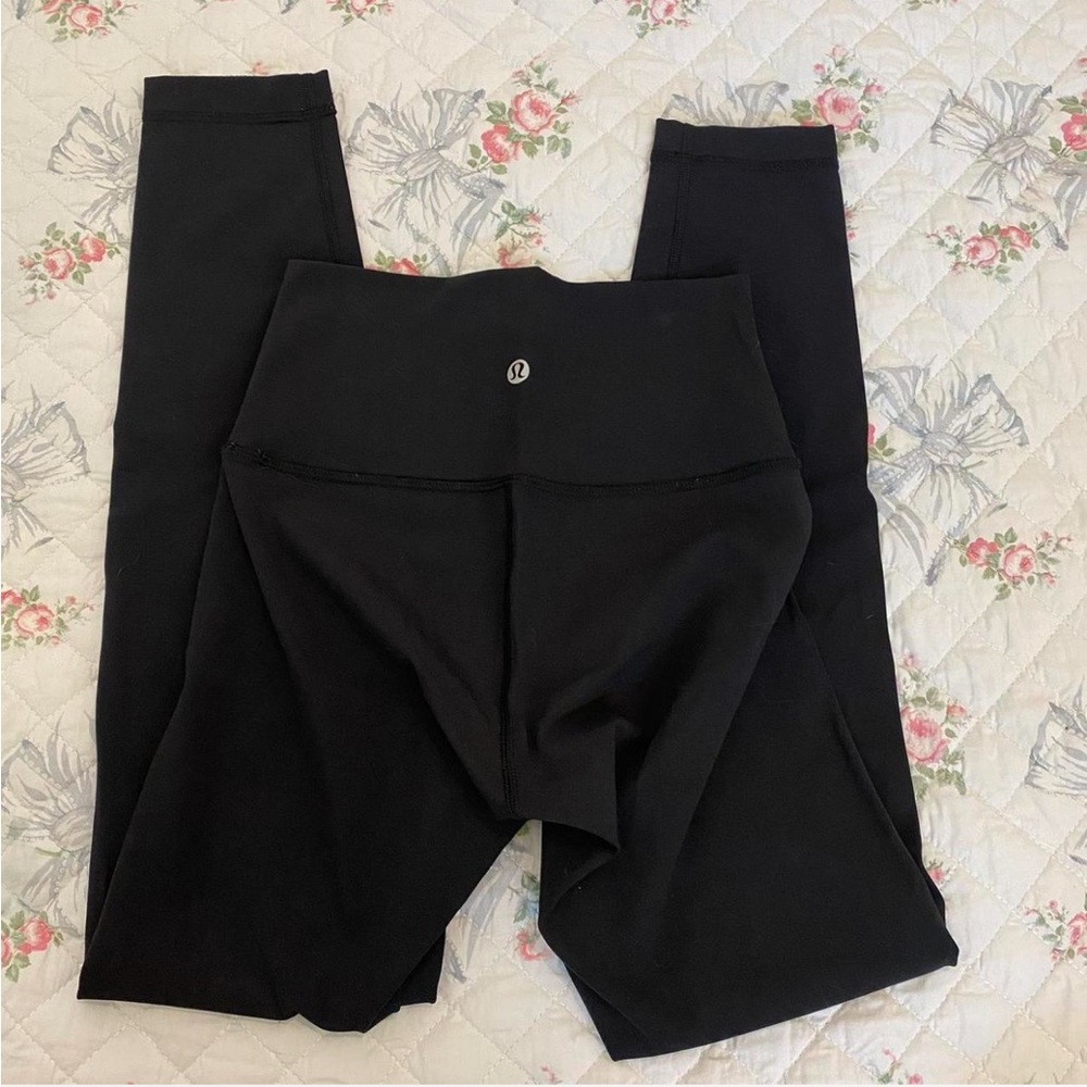 Lululemon black leggings